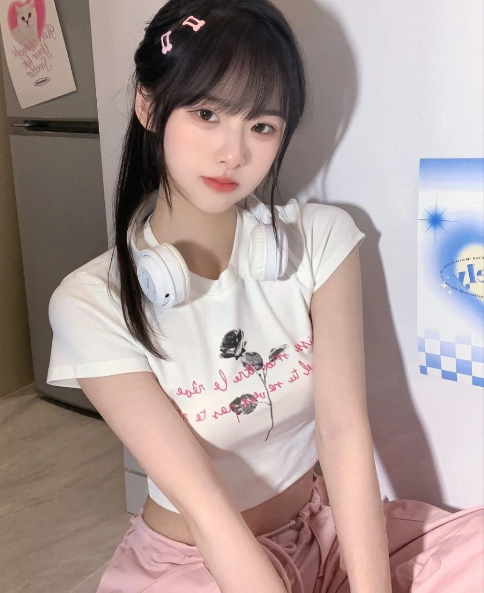 探索现代包养关系中的情感与界限：多角度视角分析