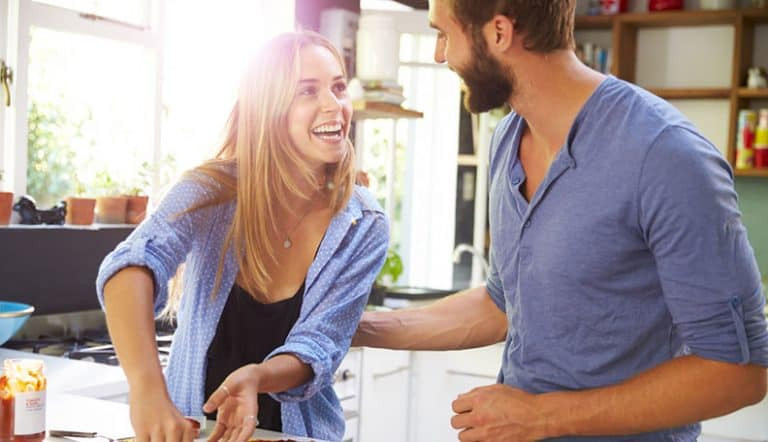 打动女人心的秘诀：幽默感是关键