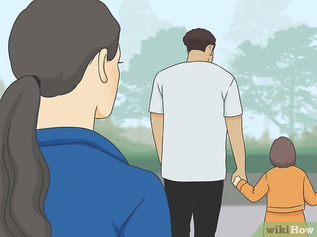 Follow his timetable when it comes to introducing you to his kids.